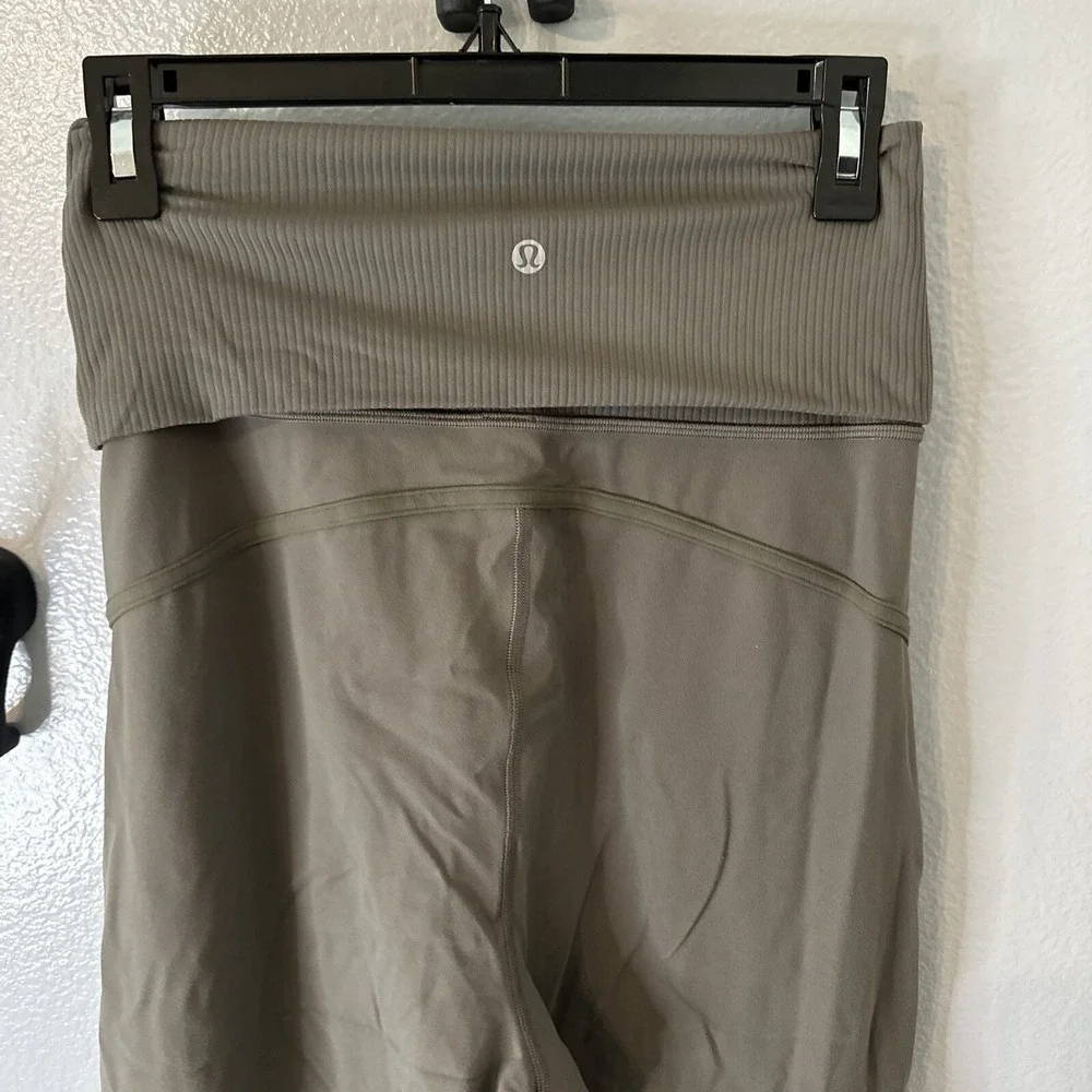 Lululemon Align Rib Waist Crop Size 4‎ Carob Brown